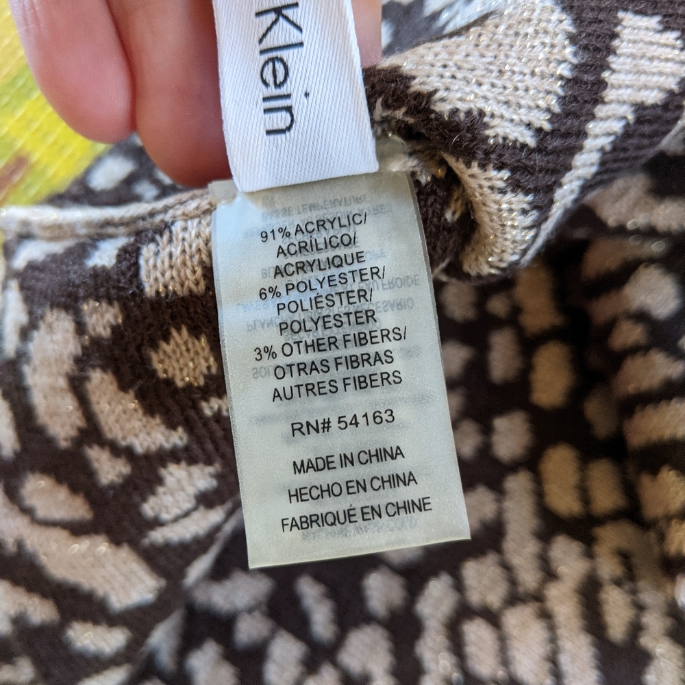 Calvin Klein Leopard Infinity Scarf - Picture 9 of 12